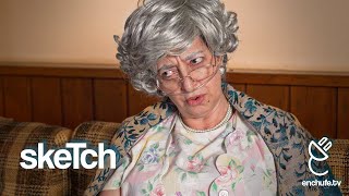 Abuelita Racista  enchufetv [upl. by Cypro]